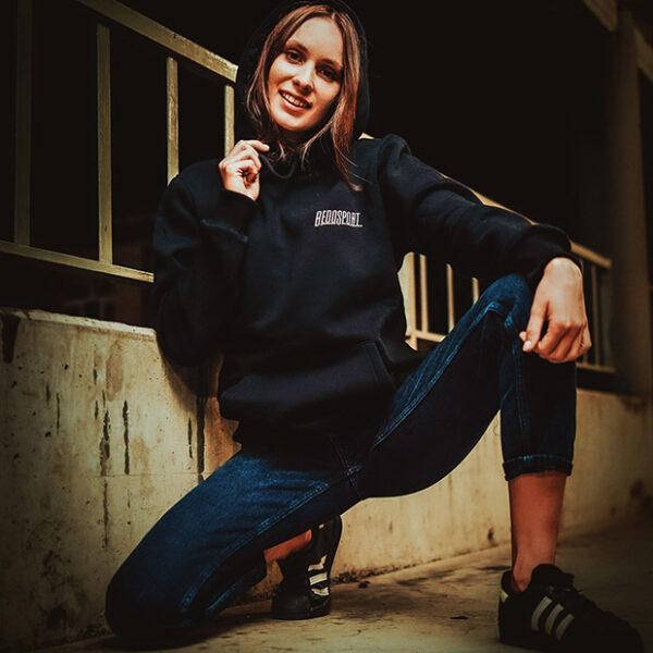 Czarna-bluza-Make-love-not-war